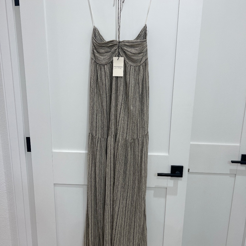 Promesa halter summer dress